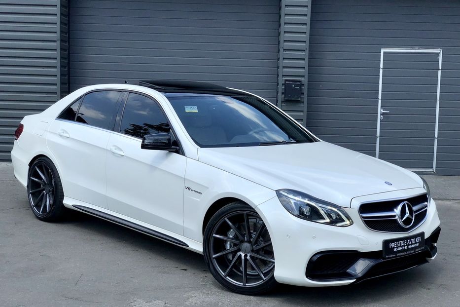 Продам Mercedes-Benz E-Class 63 AMG 2013 года в Киеве