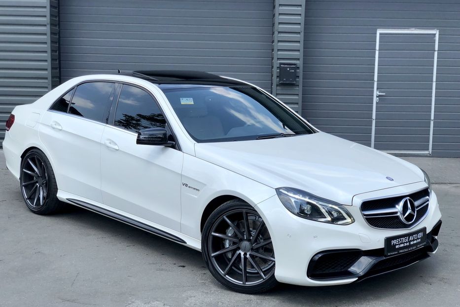 Продам Mercedes-Benz E-Class 63 AMG 2013 года в Киеве