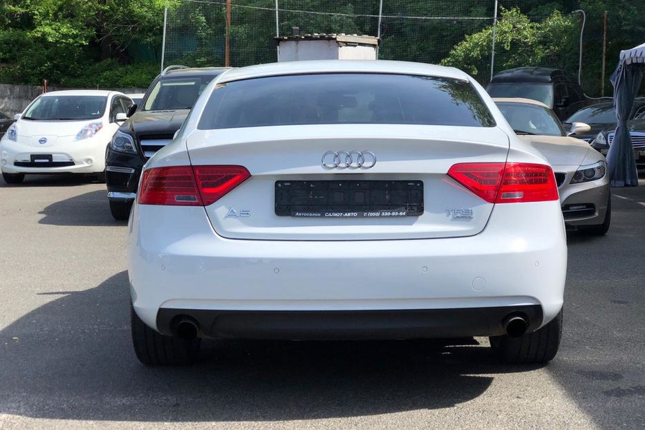 Продам Audi A5 2.0///quattro 2012 года в Киеве