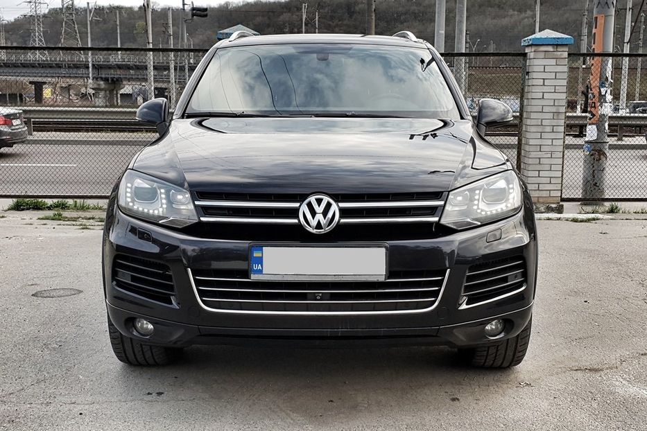 Продам Volkswagen Touareg 2012 года в Киеве