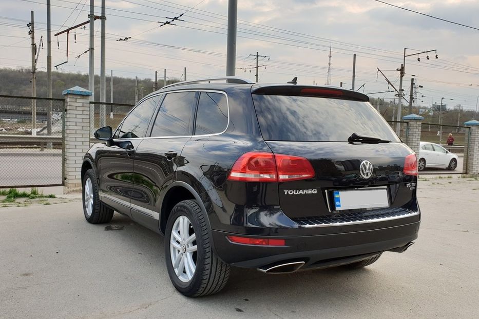 Продам Volkswagen Touareg 2012 года в Киеве