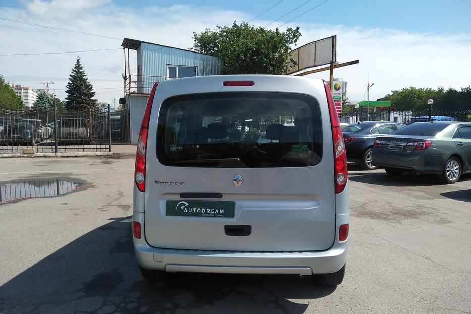 Продам Renault Kangoo пасс. Happy Family 2011 года в Одессе