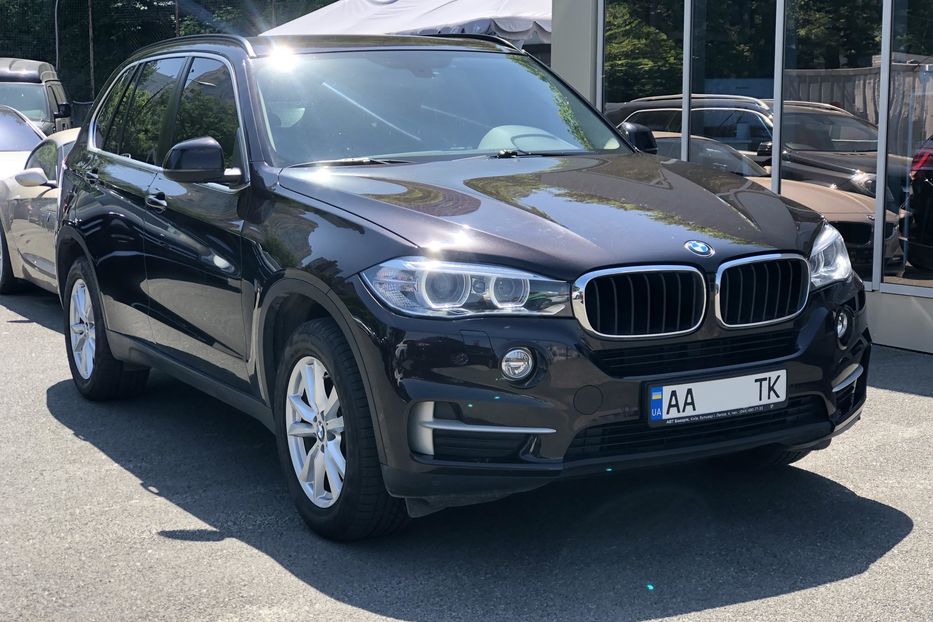 Продам BMW X5 XDRIVE25D  2014 года в Киеве