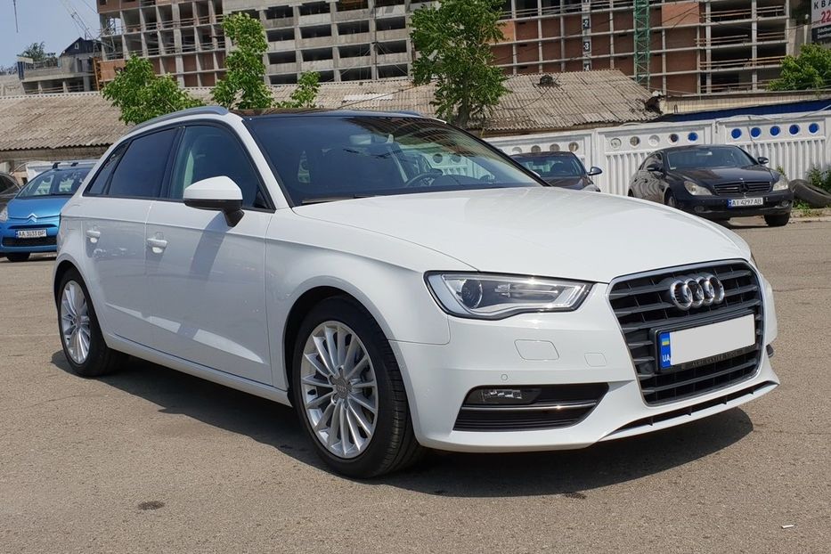 Продам Audi A3 Dynamic 2016 года в Киеве