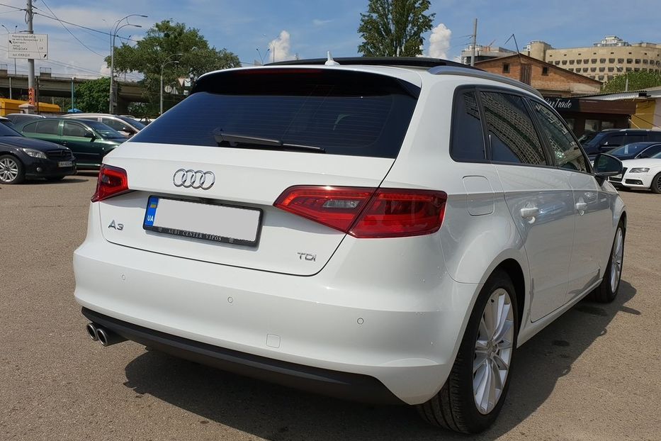 Продам Audi A3 Dynamic 2016 года в Киеве