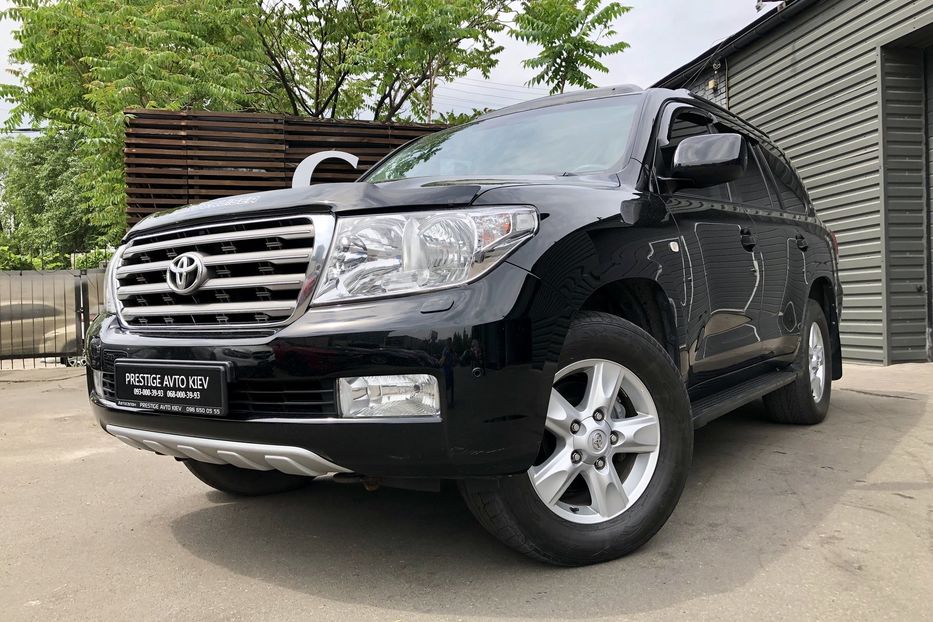 Продам Toyota Land Cruiser 200 60 ANNIVERSARY 2011 года в Киеве