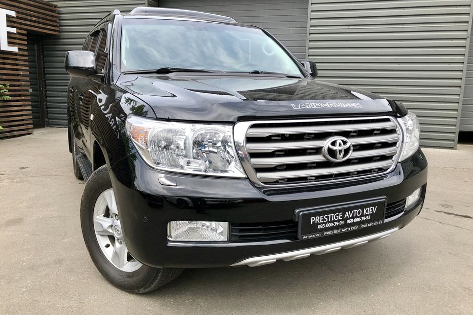 Продам Toyota Land Cruiser 200 60 ANNIVERSARY 2011 года в Киеве