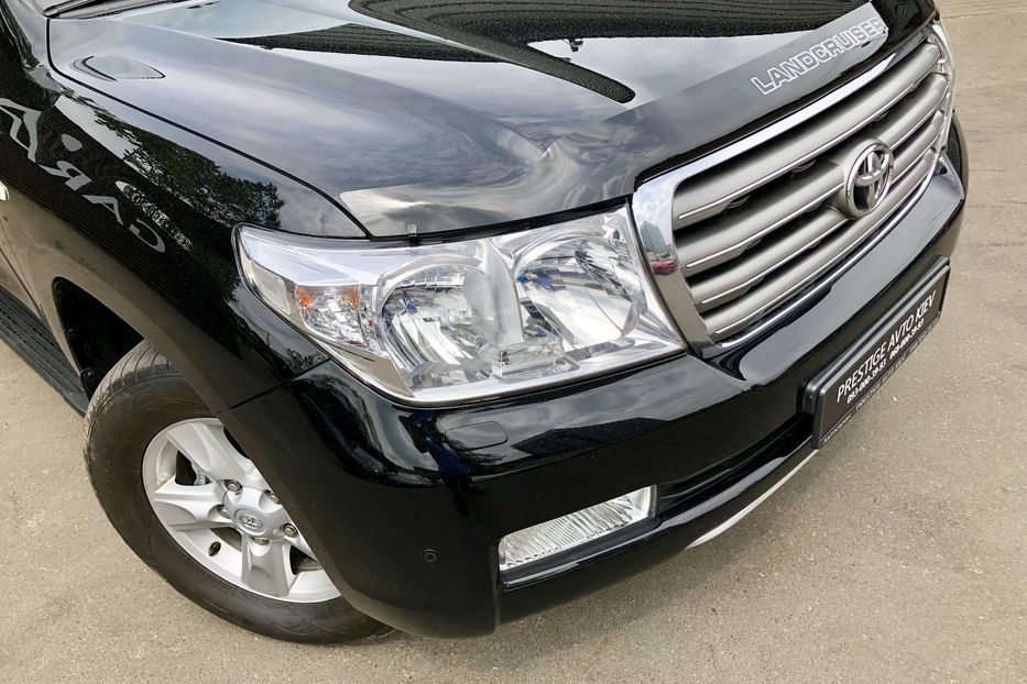 Продам Toyota Land Cruiser 200 60 ANNIVERSARY 2011 года в Киеве