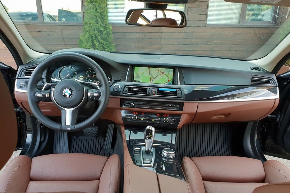 Продам BMW 520 Diesel 2016 года в Киеве