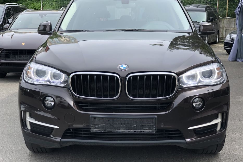 Продам BMW X5 XDRIVE25D 2015 года в Киеве