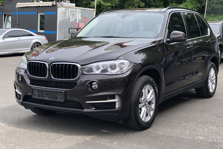 Продам BMW X5 XDRIVE25D 2015 года в Киеве