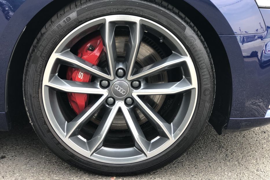 Продам Audi S5 Sportback 2018 года в Киеве