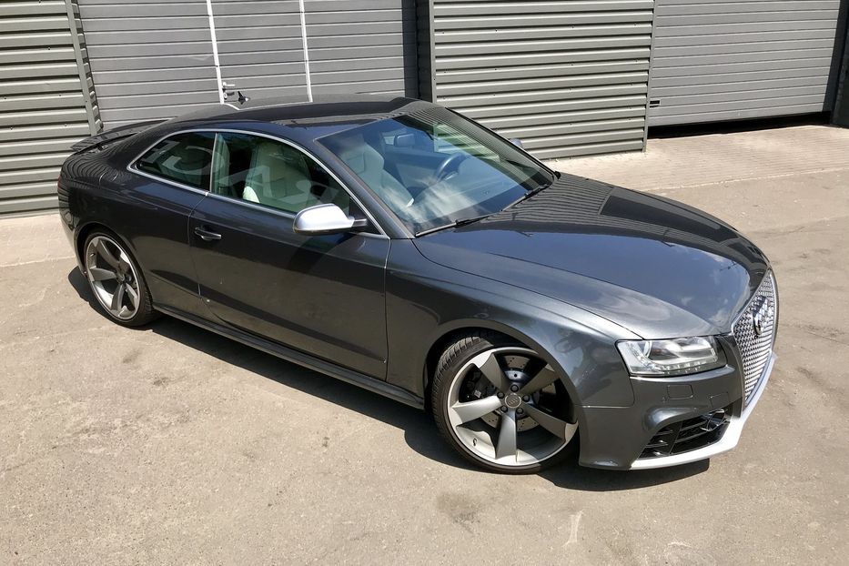 Продам Audi RS5 2011 года в Киеве