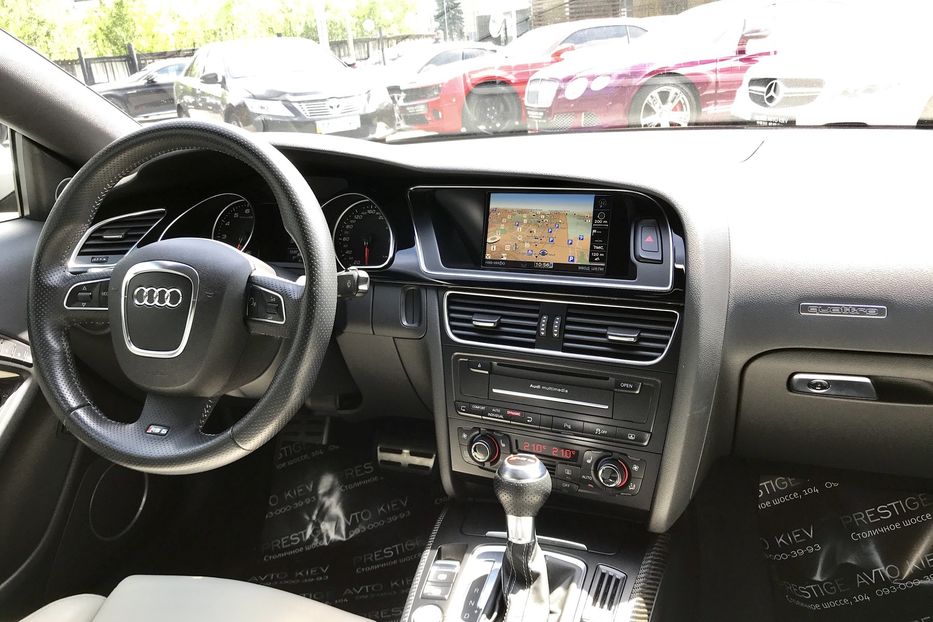Продам Audi RS5 2011 года в Киеве