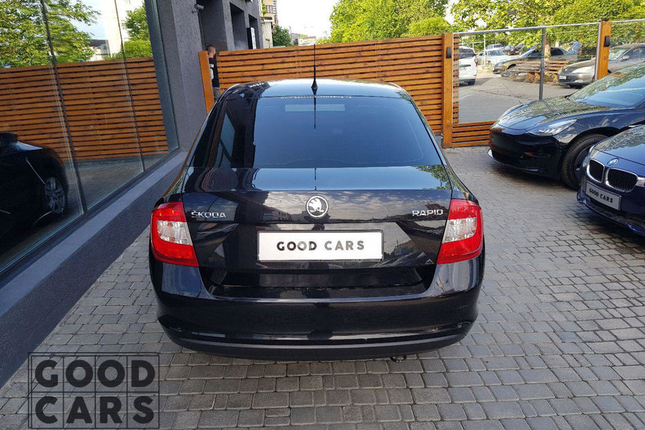 Продам Skoda Rapid 2013 года в Одессе