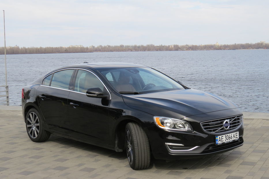 Продам Volvo S60 LONG Т5 AWD 2017 года в Днепре