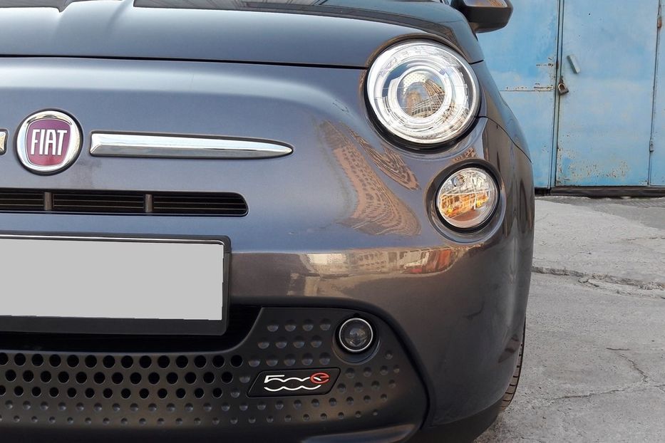 Продам Fiat 500 Электро 2017 года в Киеве