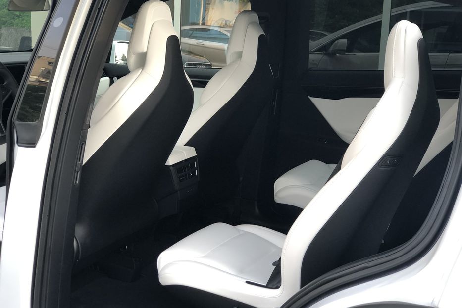 Продам Tesla Model X 100 D 2019 года в Киеве