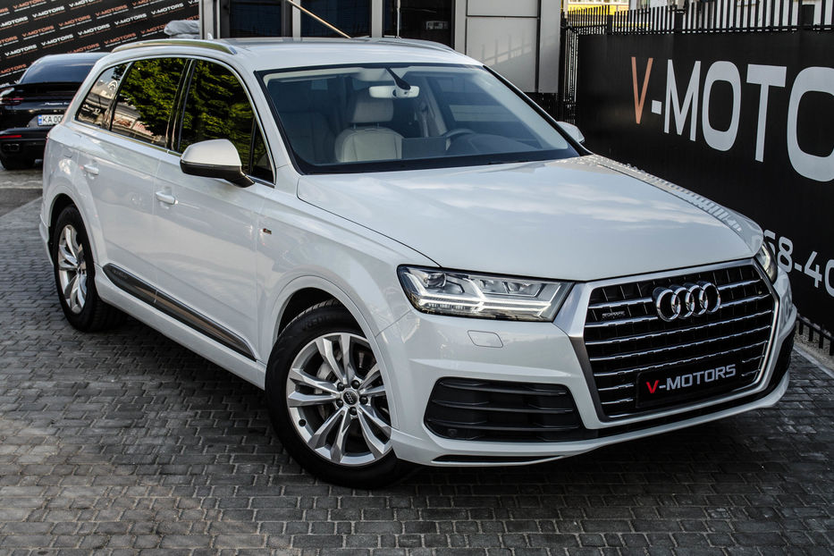 Продам Audi Q7 3.0TDI S-Line 2016 года в Киеве