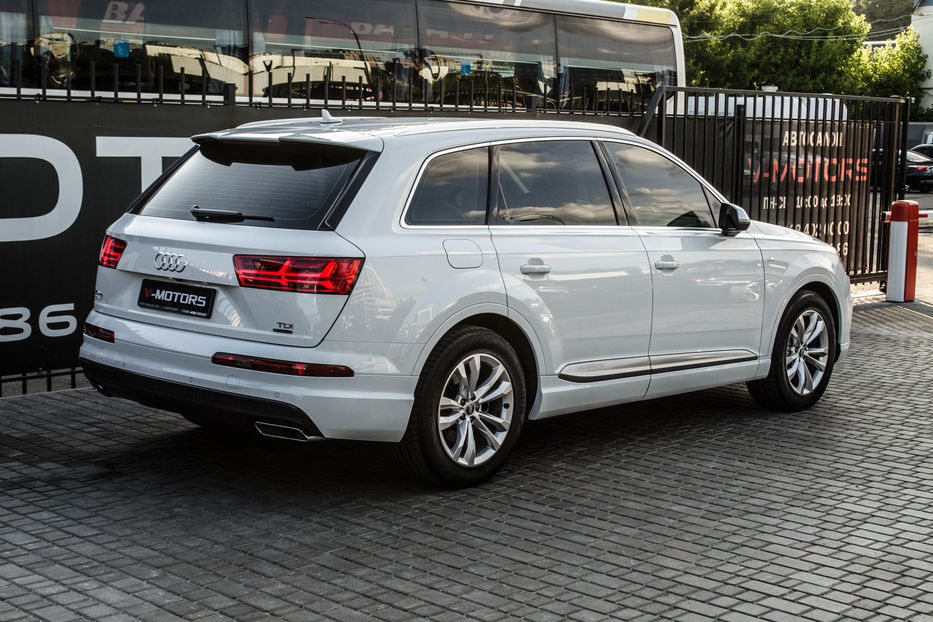 Продам Audi Q7 3.0TDI S-Line 2016 года в Киеве