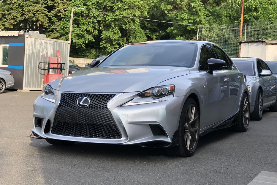 Продам Lexus IS 250 F-SPORT 2015 года в Киеве