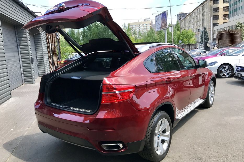 Продам BMW X6 50i 2011 года в Киеве