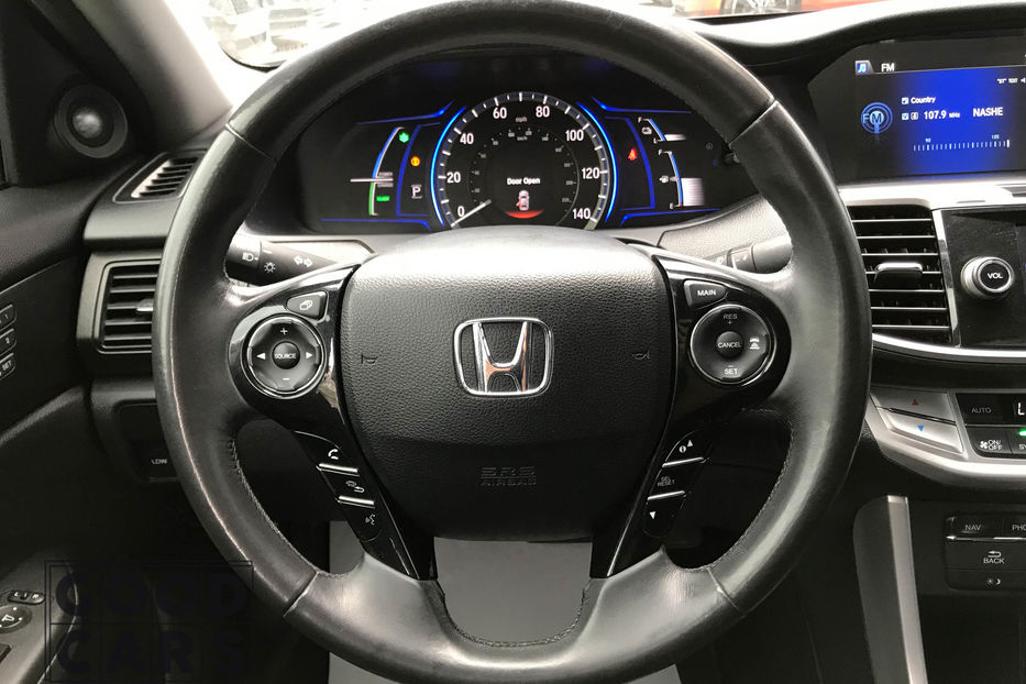 Продам Honda Accord hybrid 2014 года в Одессе