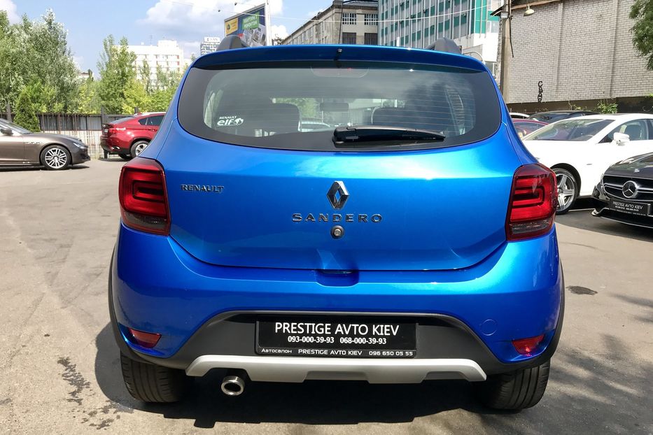 Продам Renault Sandero StepWay LIFE+ 2017 года в Киеве