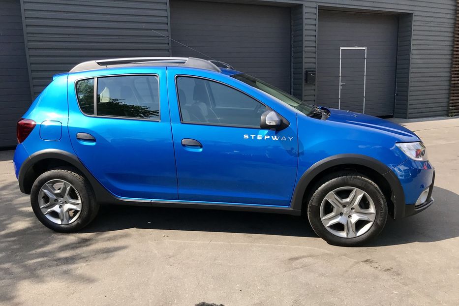 Продам Renault Sandero StepWay LIFE+ 2017 года в Киеве