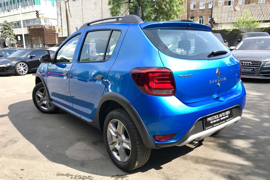 Продам Renault Sandero StepWay LIFE+ 2017 года в Киеве