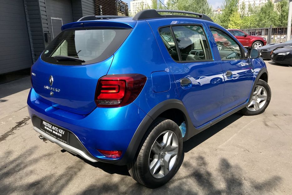 Продам Renault Sandero StepWay LIFE+ 2017 года в Киеве