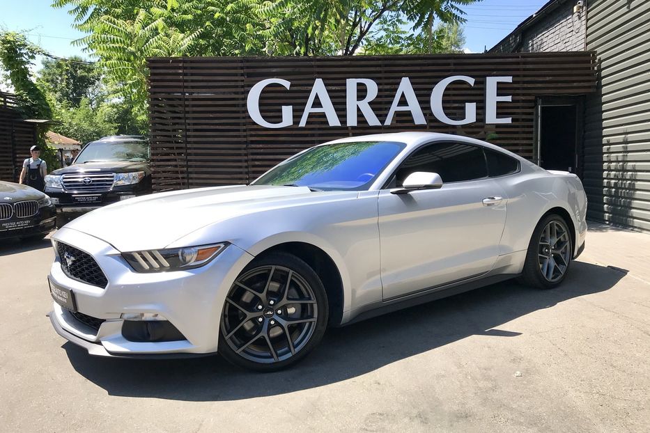 Продам Ford Mustang 2016 года в Киеве