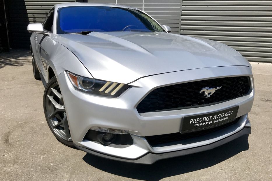 Продам Ford Mustang 2016 года в Киеве