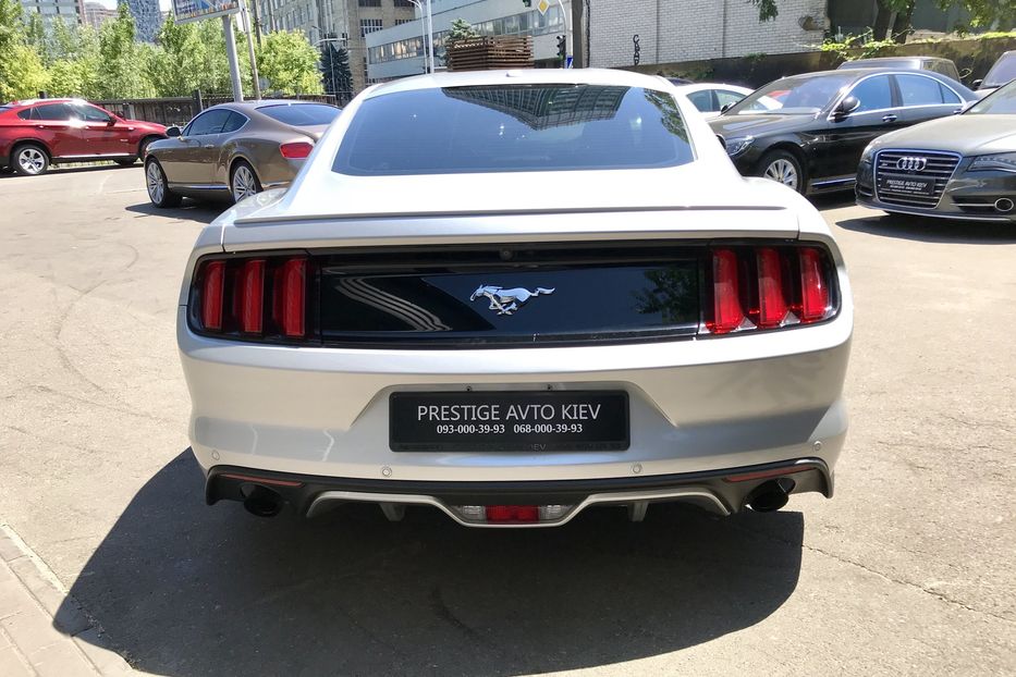 Продам Ford Mustang 2016 года в Киеве