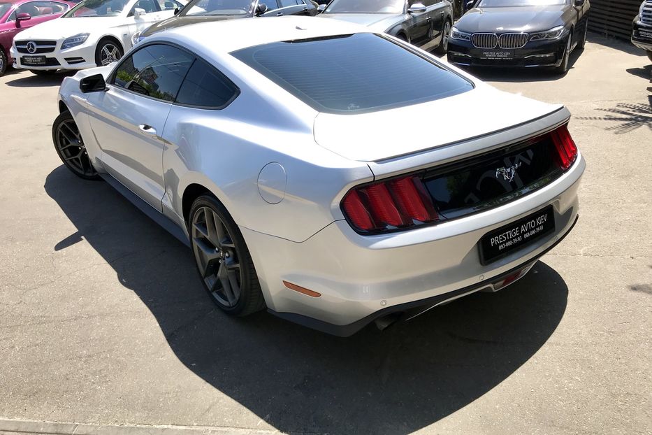 Продам Ford Mustang 2016 года в Киеве