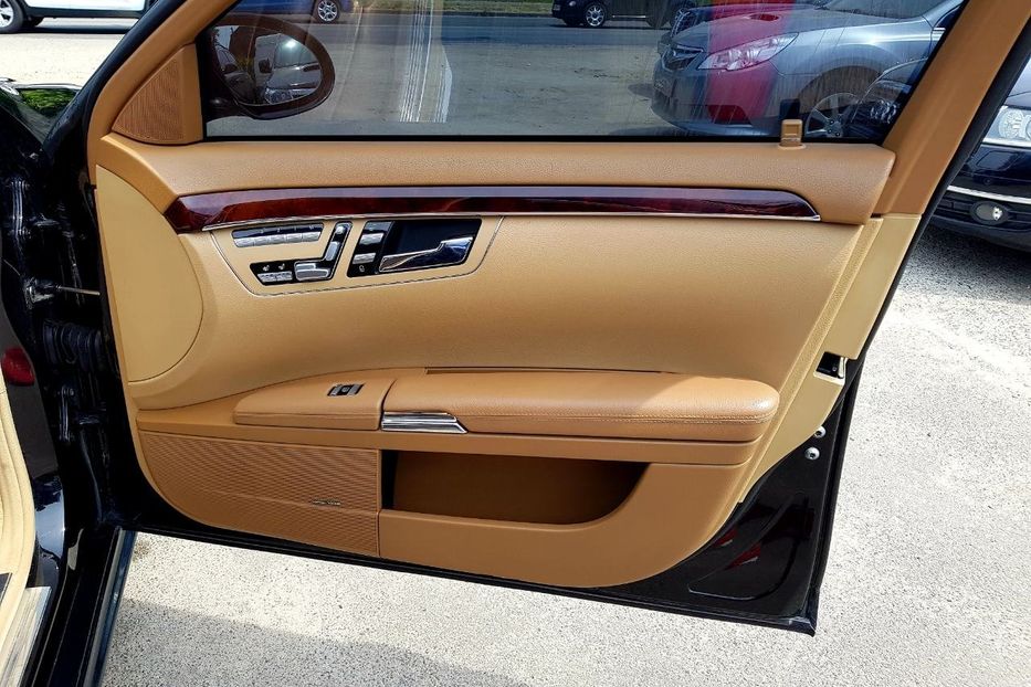 Продам Mercedes-Benz S-Class 550 2007 года в Киеве