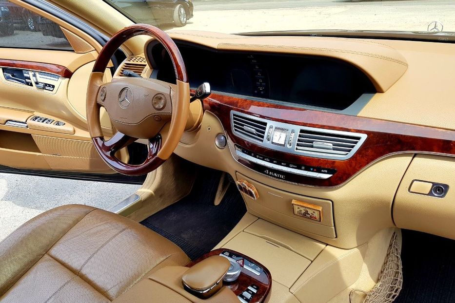 Продам Mercedes-Benz S-Class 550 2007 года в Киеве