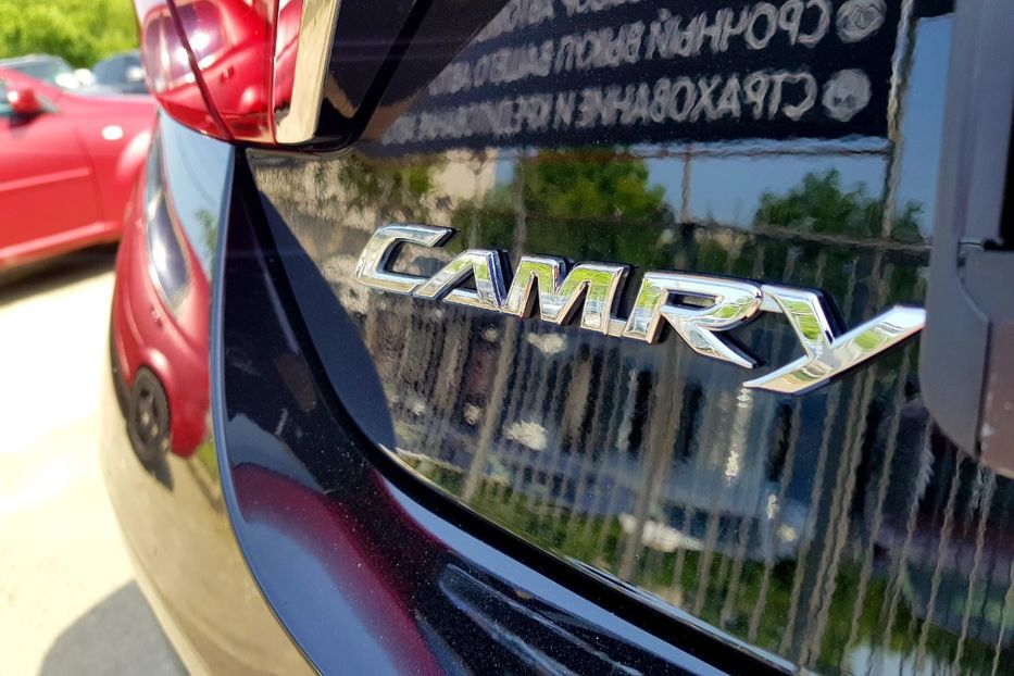 Продам Toyota Camry 2017 года в Киеве