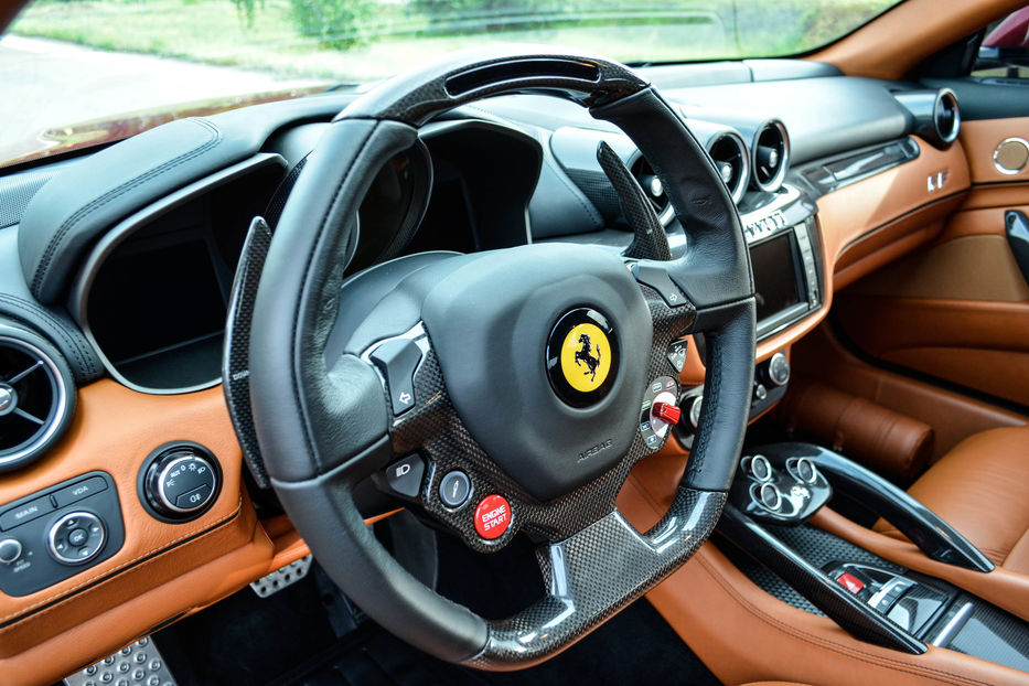 Продам Ferrari FF 2013 года в Киеве