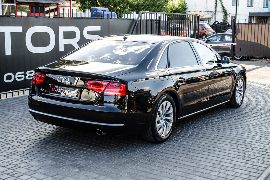 Продам Audi A8 Long 2011 года в Киеве