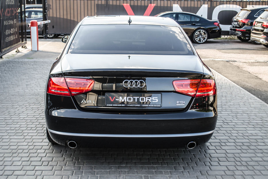 Продам Audi A8 Long 2011 года в Киеве