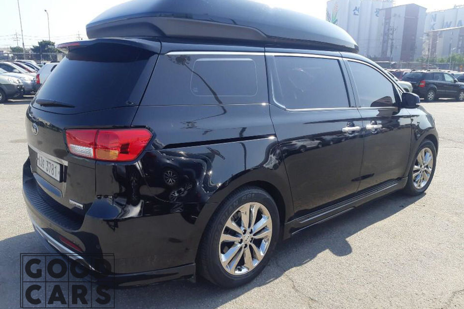 Продам Kia Carnival 2017 года в Одессе