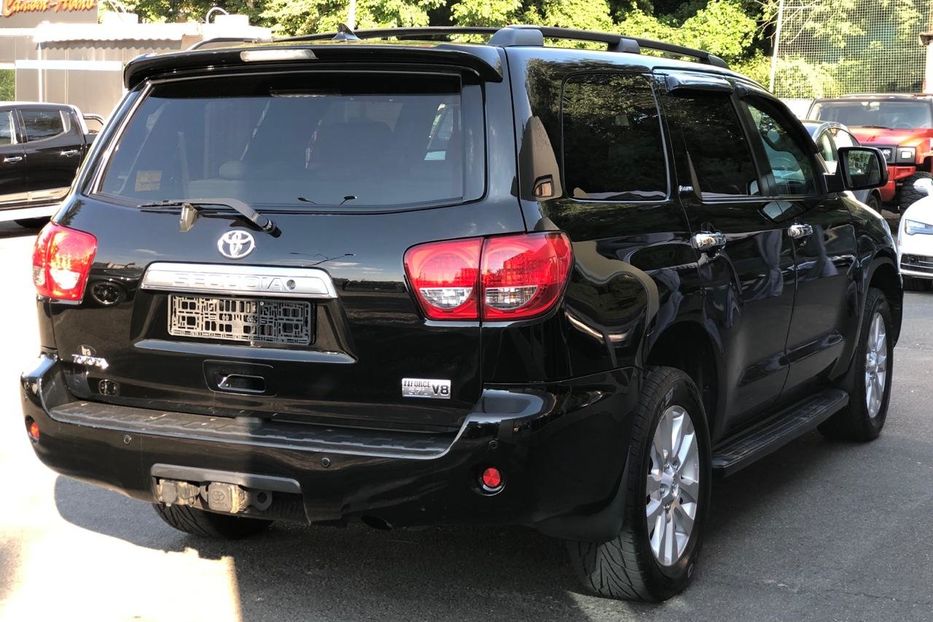 Продам Toyota Sequoia Platinum 2010 года в Киеве