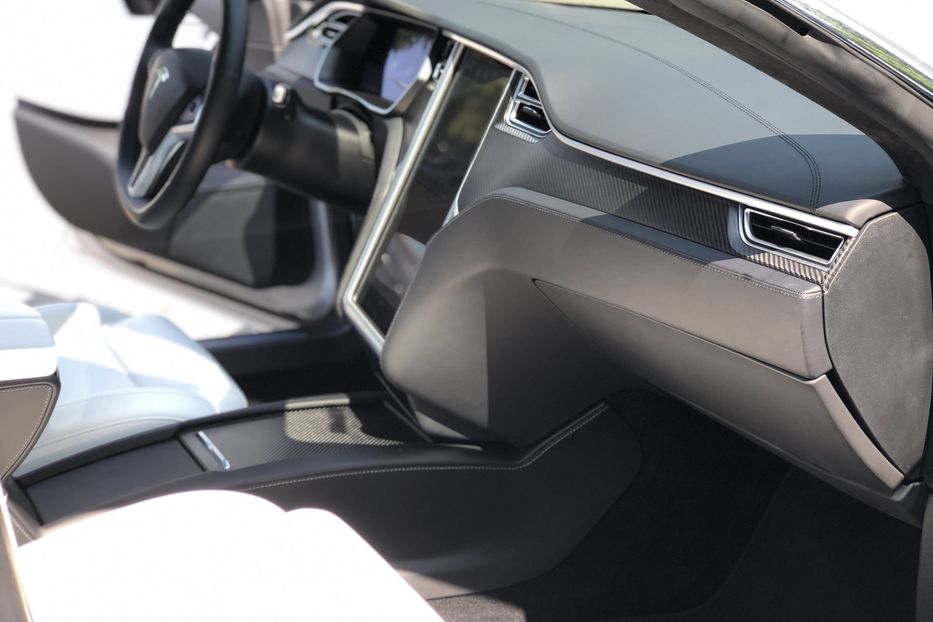 Продам Tesla Model S 100D 2017 года в Киеве