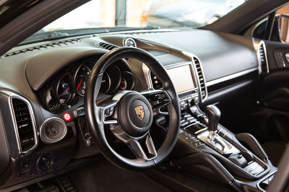Продам Porsche Cayenne 2015 года в Одессе