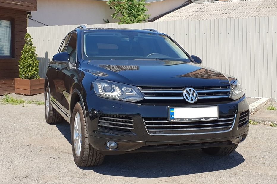 Продам Volkswagen Touareg Official 2014 года в Киеве