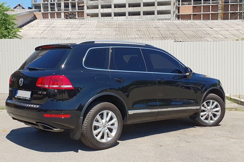 Продам Volkswagen Touareg Official 2014 года в Киеве
