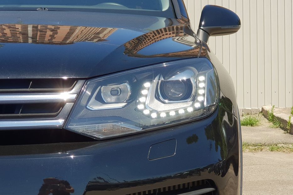 Продам Volkswagen Touareg Official 2014 года в Киеве