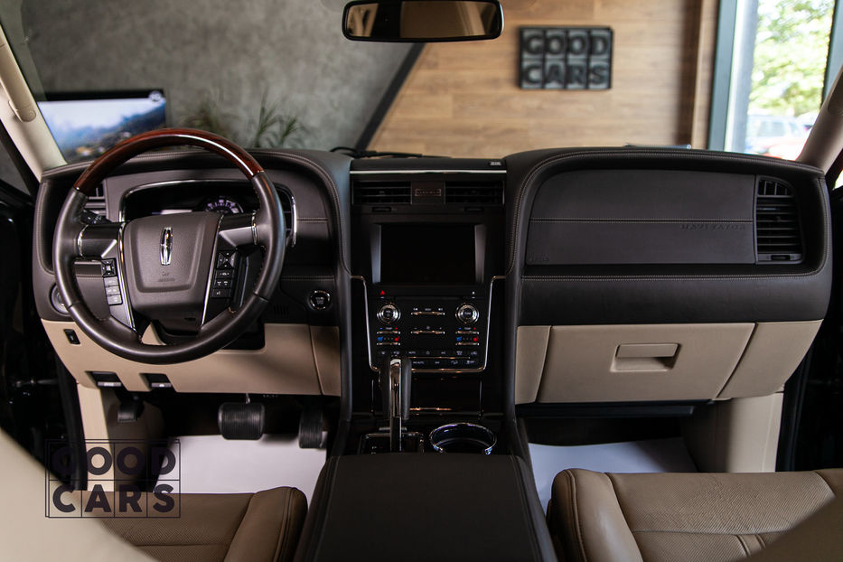 Продам Lincoln Navigator Full Edition 2015 года в Одессе