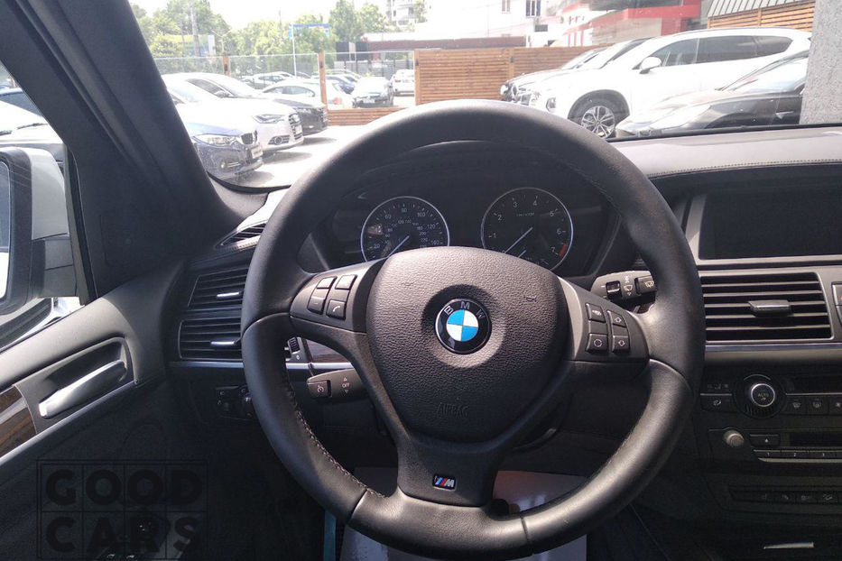 Продам BMW X5 2011 года в Одессе